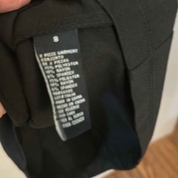 Dress. - Picture 4 of 4